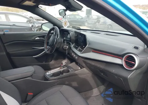 2025 Chevrolet Trax Fwd 1Rs z USA, uszkodzony, nr VIN KL77LGEP0SC049184